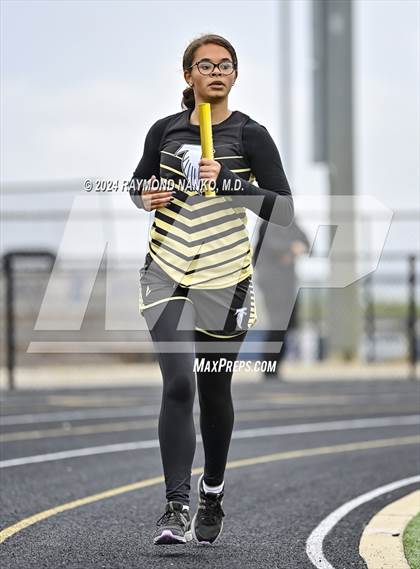 Thumbnail 1 in IHSAA Delta Sectionals (4 x 800 Meter)  photogallery.