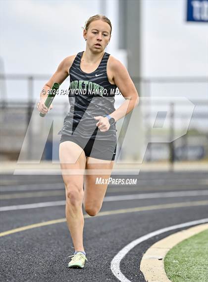 Thumbnail 3 in IHSAA Delta Sectionals (4 x 800 Meter)  photogallery.