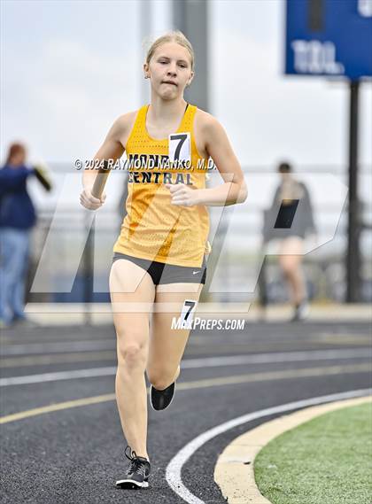 Thumbnail 1 in IHSAA Delta Sectionals (4 x 800 Meter)  photogallery.
