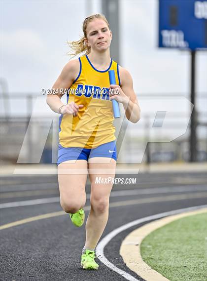 Thumbnail 1 in IHSAA Delta Sectionals (4 x 800 Meter)  photogallery.