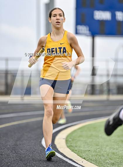 Thumbnail 1 in IHSAA Delta Sectionals (4 x 800 Meter)  photogallery.