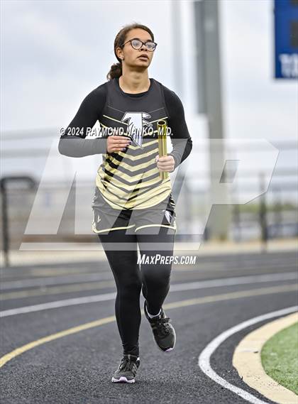 Thumbnail 1 in IHSAA Delta Sectionals (4 x 800 Meter)  photogallery.