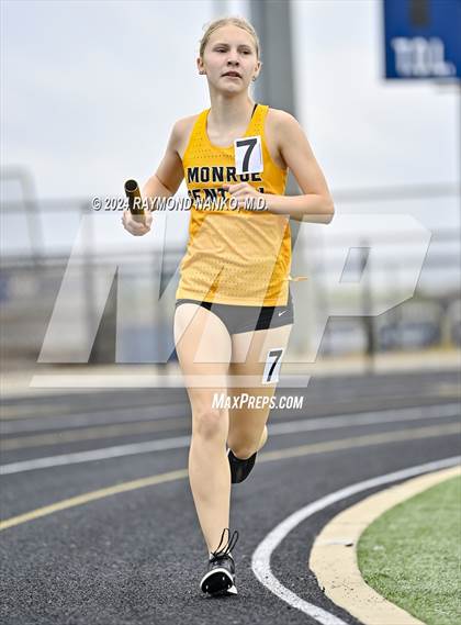 Thumbnail 1 in IHSAA Delta Sectionals (4 x 800 Meter)  photogallery.