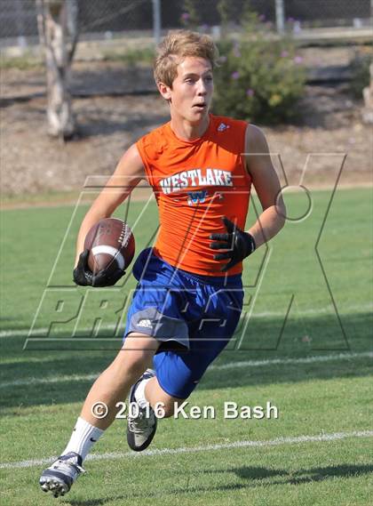 Thumbnail 3 in 7-on-7 Tournament photogallery.