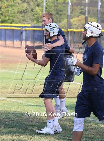 Thumbnail 1 in 7-on-7 Tournament photogallery.