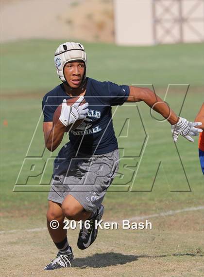Thumbnail 2 in 7-on-7 Tournament photogallery.