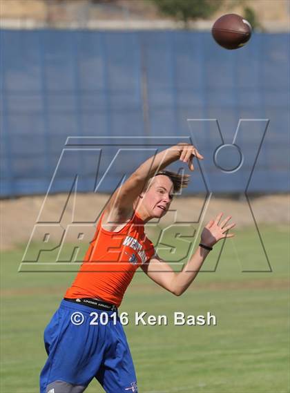 Thumbnail 1 in 7-on-7 Tournament photogallery.
