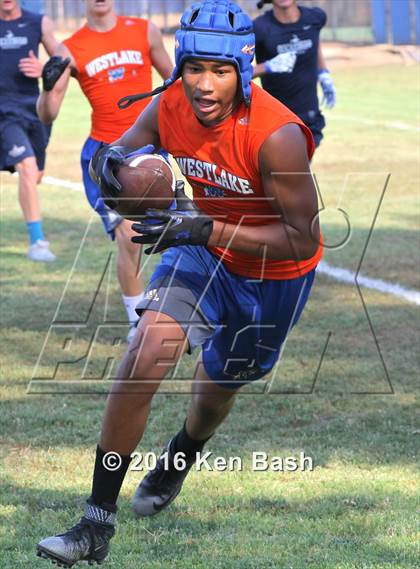 Thumbnail 1 in 7-on-7 Tournament photogallery.