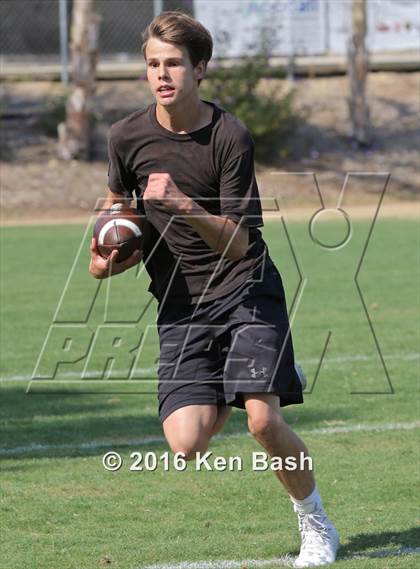 Thumbnail 3 in 7-on-7 Tournament photogallery.