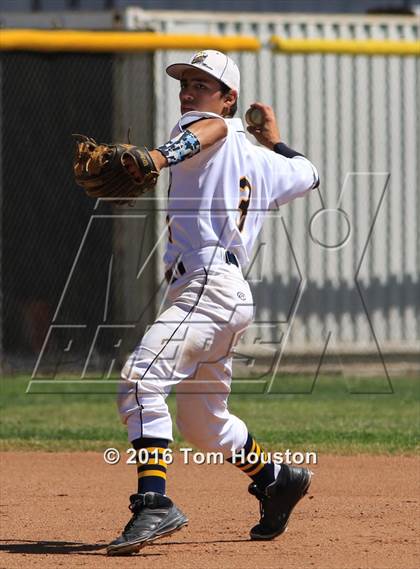 Thumbnail 1 in Alhambra vs Germantown Friends photogallery.