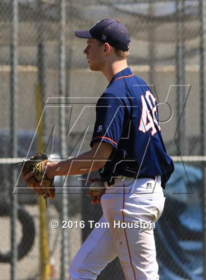 Thumbnail 3 in Alhambra vs Germantown Friends photogallery.
