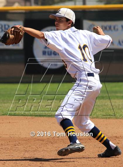 Thumbnail 3 in Alhambra vs Germantown Friends photogallery.