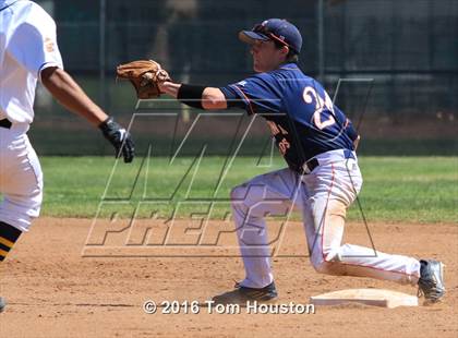 Thumbnail 3 in Alhambra vs Germantown Friends photogallery.