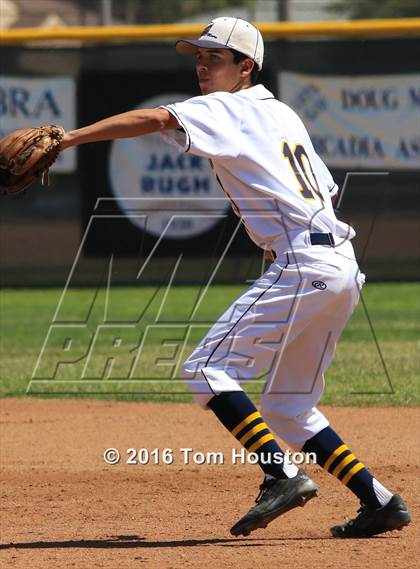 Thumbnail 2 in Alhambra vs Germantown Friends photogallery.