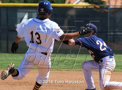 Thumbnail 1 in Alhambra vs Germantown Friends photogallery.