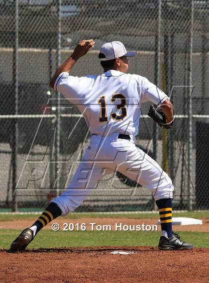 Thumbnail 2 in Alhambra vs Germantown Friends photogallery.