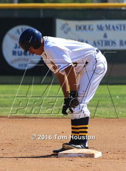 Thumbnail 3 in Alhambra vs Germantown Friends photogallery.