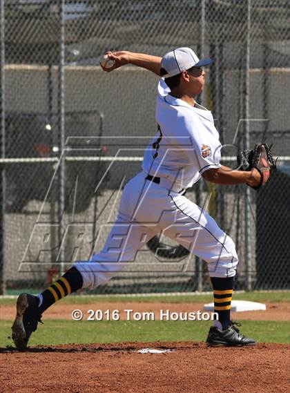 Thumbnail 3 in Alhambra vs Germantown Friends photogallery.