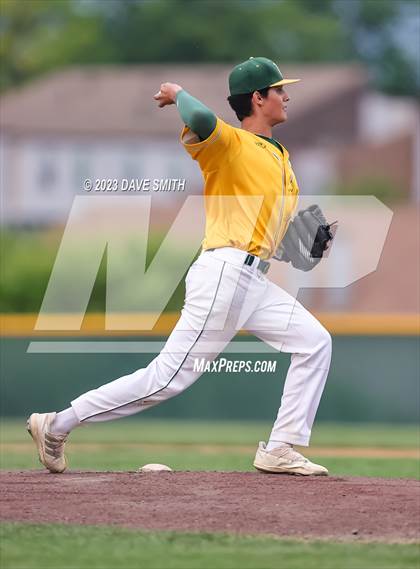 Thumbnail 2 in Dubuque Senior @ Iowa City West photogallery.