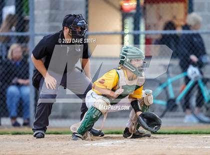 Thumbnail 1 in Dubuque Senior @ Iowa City West photogallery.