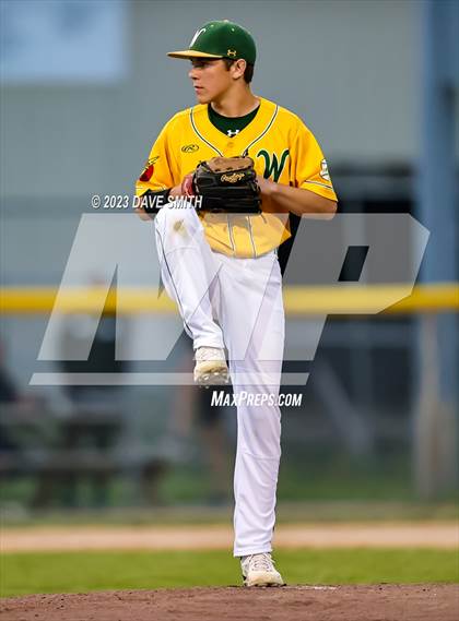 Thumbnail 3 in Dubuque Senior @ Iowa City West photogallery.