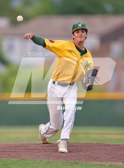 Thumbnail 2 in Dubuque Senior @ Iowa City West photogallery.