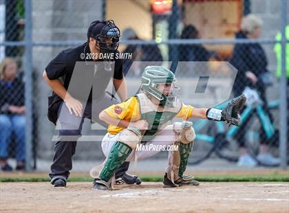 Thumbnail 2 in Dubuque Senior @ Iowa City West photogallery.