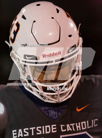 Thumbnail 1 in O'Dea @ Eastside Catholic photogallery.