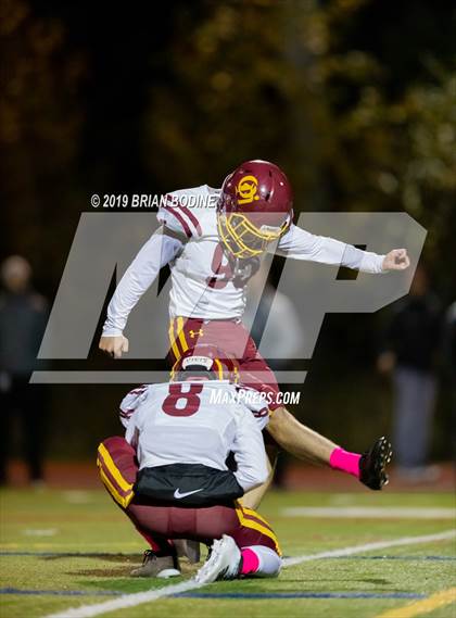 Thumbnail 3 in O'Dea @ Eastside Catholic photogallery.