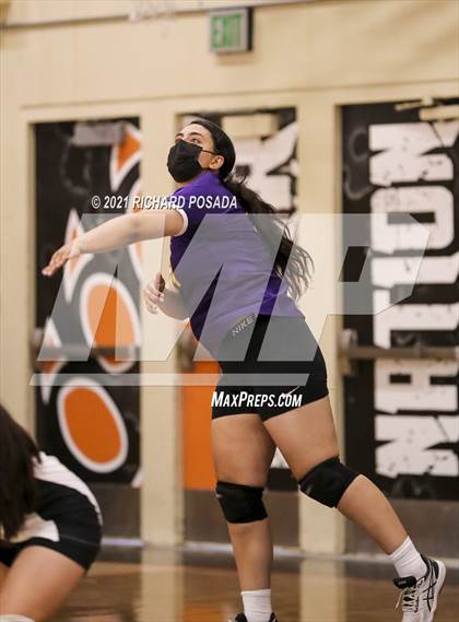 Thumbnail 1 in Fresno @ Selma photogallery.