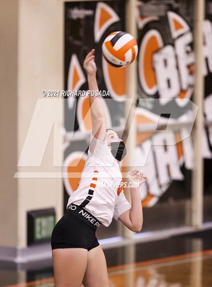 Thumbnail 3 in Fresno @ Selma photogallery.