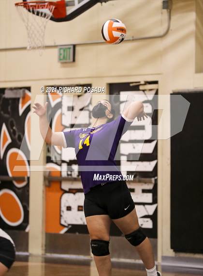 Thumbnail 2 in Fresno @ Selma photogallery.