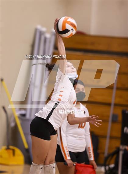 Thumbnail 3 in Fresno @ Selma photogallery.