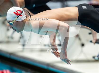 Thumbnail 2 in IHSAA State Final photogallery.