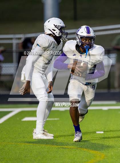 Thumbnail 2 in Brookwood vs Holt (Spring Scrimmage) photogallery.