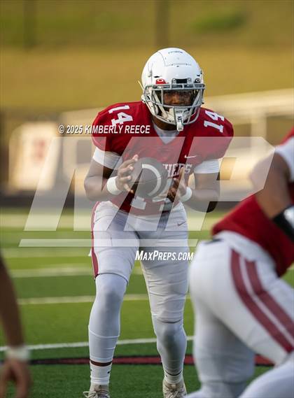 Thumbnail 1 in Brookwood vs Holt (Spring Scrimmage) photogallery.