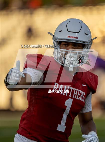 Thumbnail 3 in Brookwood vs Holt (Spring Scrimmage) photogallery.