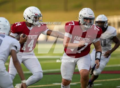 Thumbnail 3 in Brookwood vs Holt (Spring Scrimmage) photogallery.