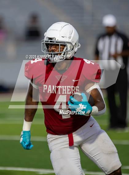 Thumbnail 2 in Brookwood vs Holt (Spring Scrimmage) photogallery.