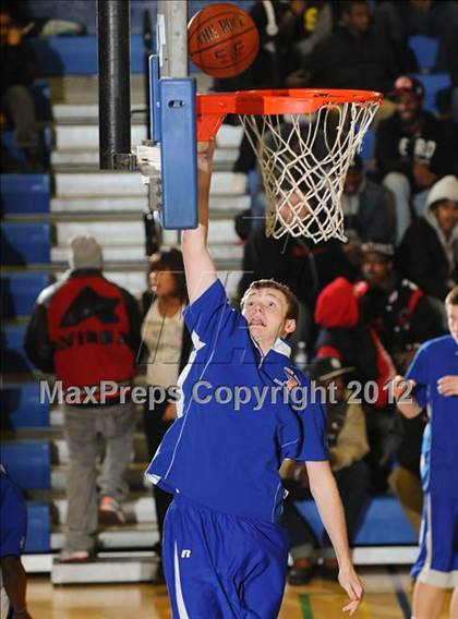 Thumbnail 2 in Hendrick Hudson @ Poughkeepsie (Section 1 Playoff) photogallery.