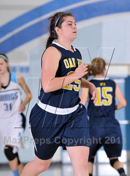 Thumbnail 1 in Oak Ridge vs. Pleasant Valley (Lady Bulldogs Winter Classic) photogallery.