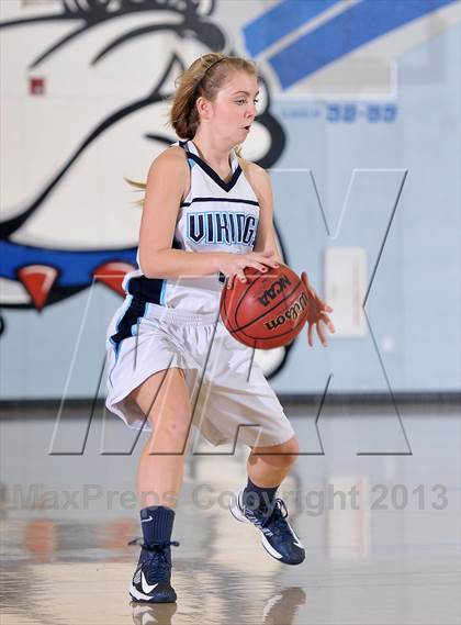 Thumbnail 2 in Oak Ridge vs. Pleasant Valley (Lady Bulldogs Winter Classic) photogallery.