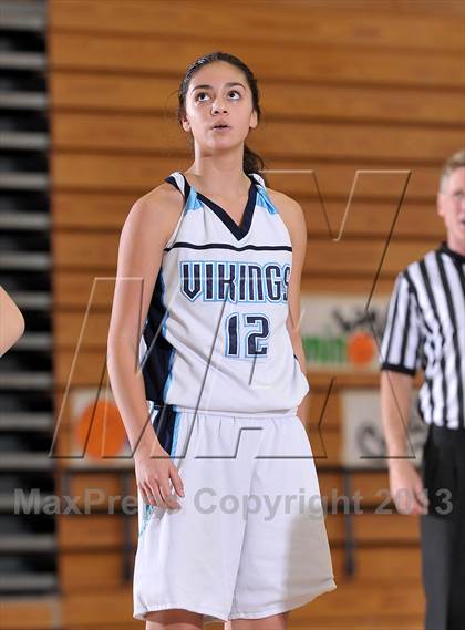 Thumbnail 3 in Oak Ridge vs. Pleasant Valley (Lady Bulldogs Winter Classic) photogallery.