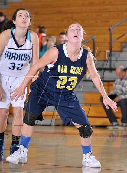 Thumbnail 3 in Oak Ridge vs. Pleasant Valley (Lady Bulldogs Winter Classic) photogallery.