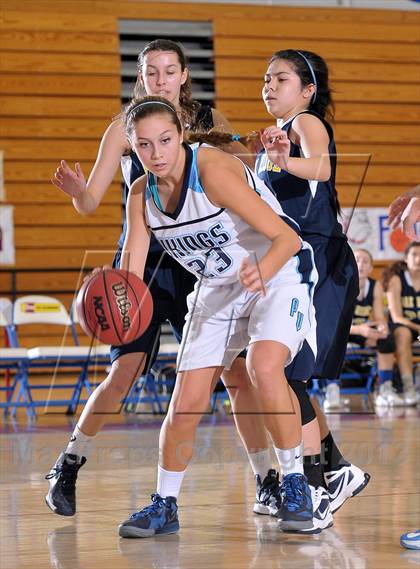 Thumbnail 1 in Oak Ridge vs. Pleasant Valley (Lady Bulldogs Winter Classic) photogallery.