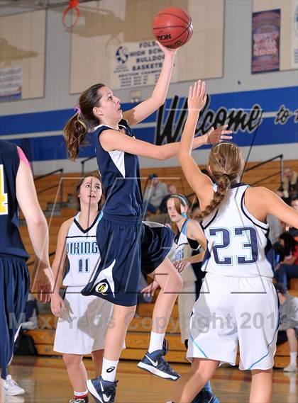 Thumbnail 3 in Oak Ridge vs. Pleasant Valley (Lady Bulldogs Winter Classic) photogallery.