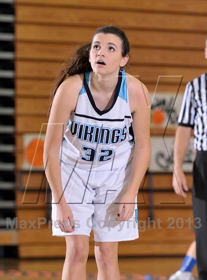 Thumbnail 1 in Oak Ridge vs. Pleasant Valley (Lady Bulldogs Winter Classic) photogallery.