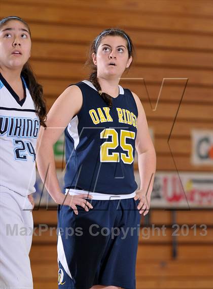 Thumbnail 3 in Oak Ridge vs. Pleasant Valley (Lady Bulldogs Winter Classic) photogallery.
