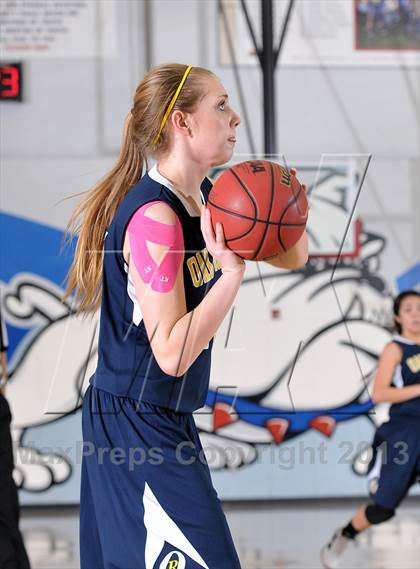 Thumbnail 1 in Oak Ridge vs. Pleasant Valley (Lady Bulldogs Winter Classic) photogallery.