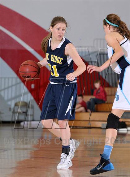 Thumbnail 3 in Oak Ridge vs. Pleasant Valley (Lady Bulldogs Winter Classic) photogallery.
